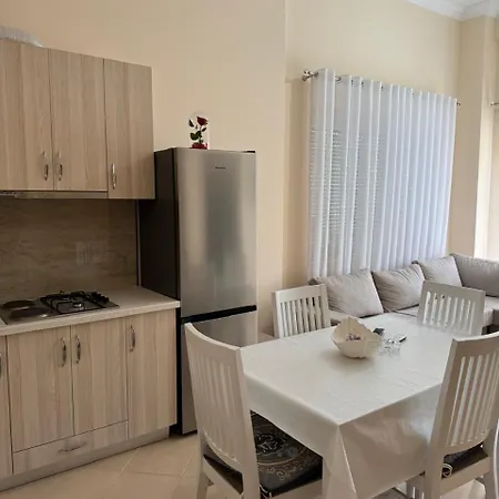 Durres Lovely Apartment With Balcony Exterior photo