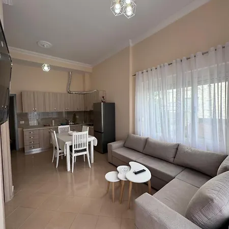 Durres Lovely Apartment With Balcony Exterior photo